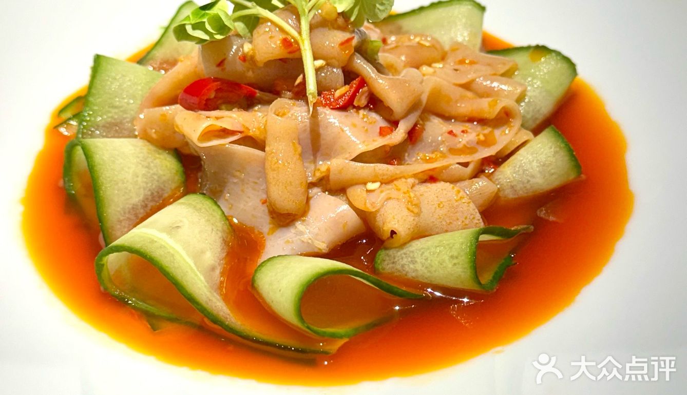 重庆唯一一家无边际江景海鲜餐厅！||🍃位于南