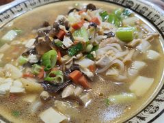 -蓝田九大碗民俗食府(蓝田店)