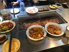 -马路牙子烧烤音乐酒馆(望京店)