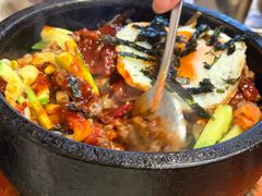 五花肉辣白菜石锅拌饭-The bon House李本家韩国料理(玉林生活广场店)