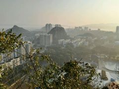 -雀儿山公园