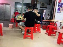 大堂-威邵鸡煲(西华路总店)