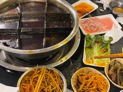 -邓莽子老火锅(中兴路总店)