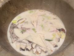 -滇香肴·云南菜蒸汽石锅鱼(云南北路店)