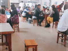 大堂-正宗杨记普洱酸醋米线(总店)