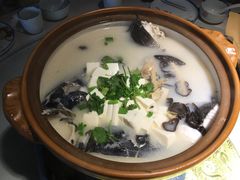 -姜君·千岛湖鱼头馆(浦东大道店)