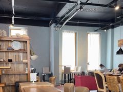 -房角石咖啡与书(吉大南校店)