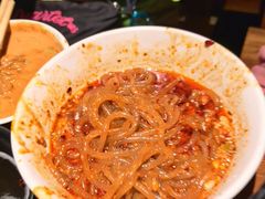 -万记麻辣烫国展总店