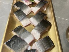 -围炉肉舍•炭烤活鳗•丹东海鲜烤肉(步行街店)