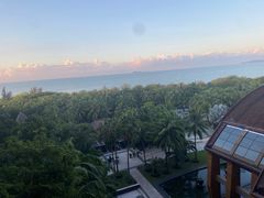 -三亚湾海居铂尔曼度假酒店