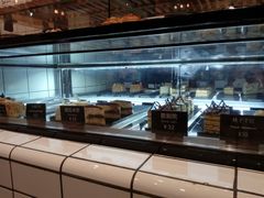 面包甜点陈列柜-81BAKERY(大学路店)