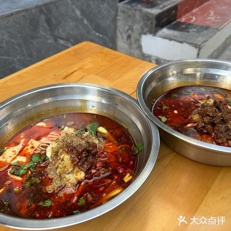 好吃的酸菜米线--王菊面馆