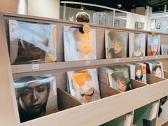 -浣熊唱片店(上海影城店)