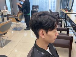 -藤野造型·烫发染发