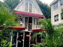 -弦月窗LUNETTE BY AMANDA(复兴路店)