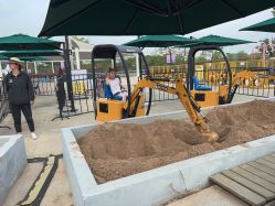 -季高兔窝窝亲子园(上海薰衣草公园店)