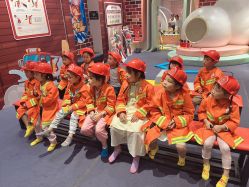 -奈尔宝家庭中心·亲子餐厅(华采天地店)