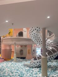 -奈尔宝家庭中心·亲子餐厅(鄞州万达店)