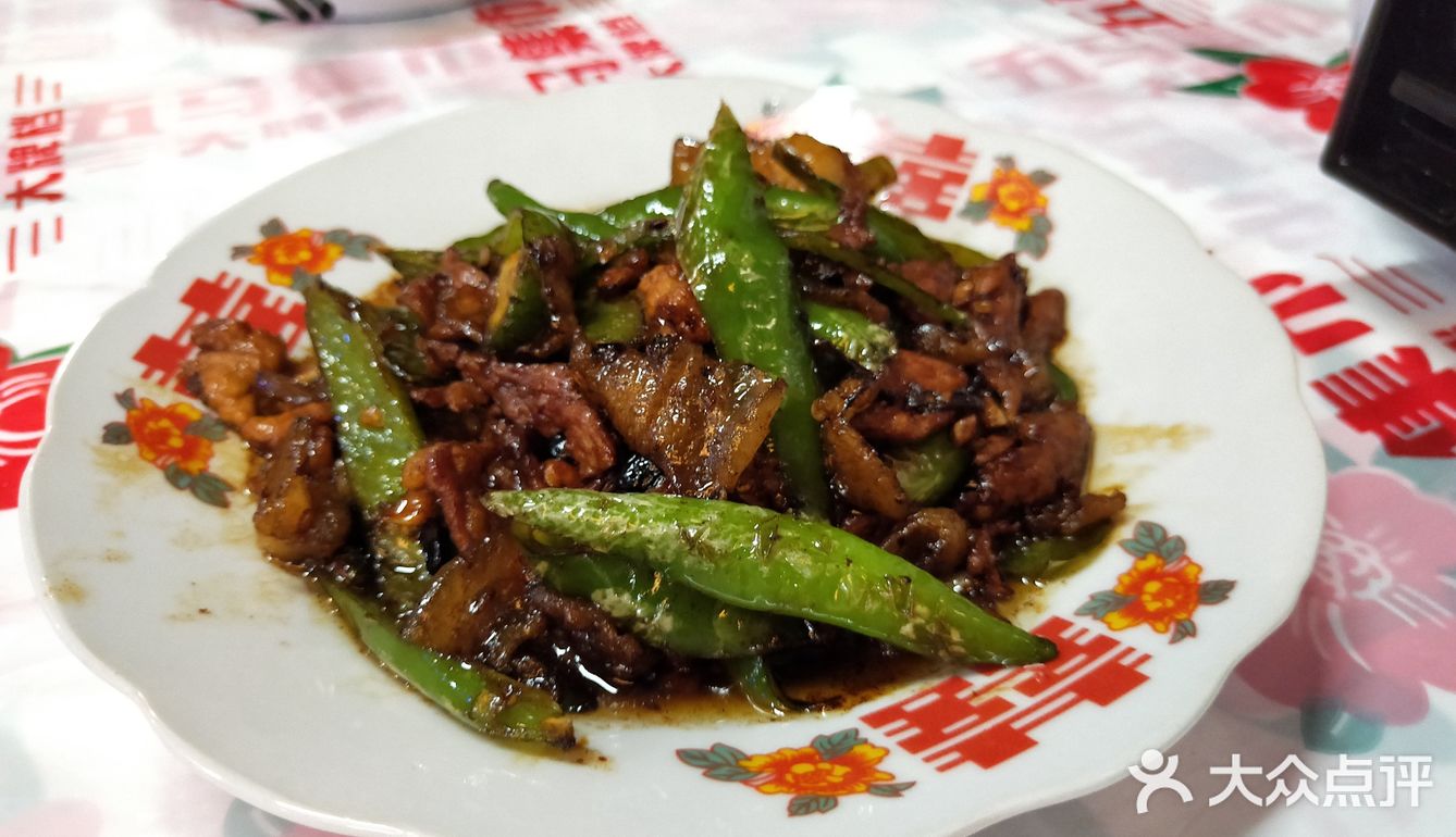 五马集市大排档