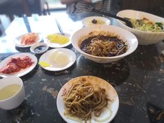 -桃园中华料理炸酱面(燕儿岛路店)