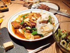 新疆大盘鸡-谷丽麦馕新疆菜·清真(步步高梅溪新天地店)