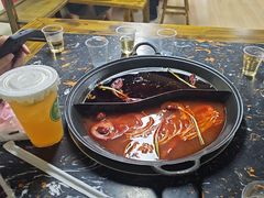 -乖嬢嬢重庆老火锅(南联店)