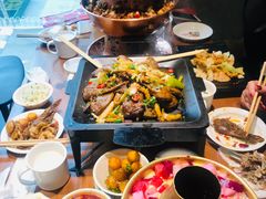 -炉小二铜锅牛蛙•川湘菜(三里屯店)