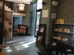 -星巴克(南宁民歌湖店)