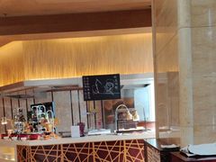 -东西风牛排馆周末烧烤自助(首都机场希尔顿店)