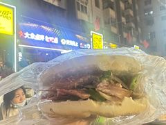 -正宁路小吃夜市