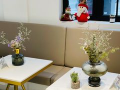 -Fridi Patisserie Cafe