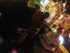 -梁老三麻辣鸡头总店