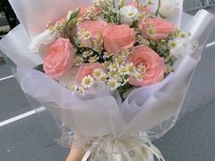 -花冠鲜花(勿忘我花店)