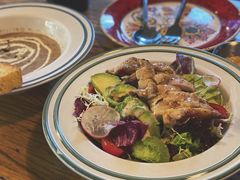 牛油果鸡扒沙拉-I HOLIC艾豪丽披萨(KKone店)
