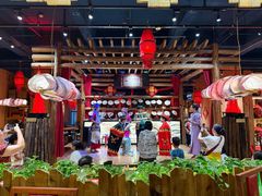 -老滇山寨•云南特色菜•地方菜•民族风情歌舞表演(金碧店)