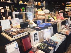 -阅西安新华书店(翠华南路店)