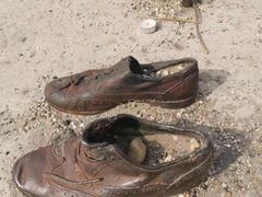 -多瑙河畔鞋履雕塑