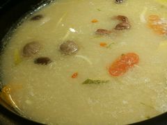 -佬土鹅肠火锅(解放路店)