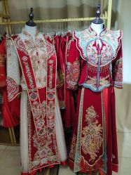 -月月婚纱礼服仓储店(王府井店)