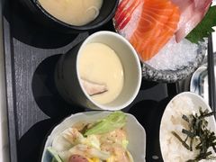 -家贺屋刺身寿司专门店