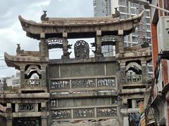 -建国蚵煎蚵面