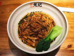 酸辣干拌粉-湘人龙记老长沙米粉(华普国际大厦店)