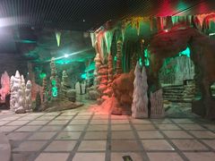 -泉城欧乐堡戏水湾艺术养生温泉