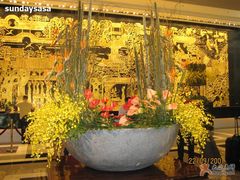 金碧辉煌的酒店大堂-广州花园酒店