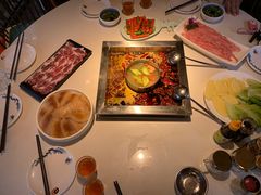 -二荆条·蜀鲜汇城市森林火锅