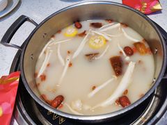 -三人行骨头王火锅(长寿店)