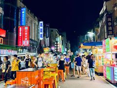 -六合夜市