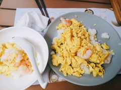 黄袍滑蛋大虾饭-南小馆(迪士尼小镇店)