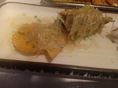 蒜蓉粉丝蒸扇贝-琼大师东方烤乳猪(亚特兰蒂斯店)