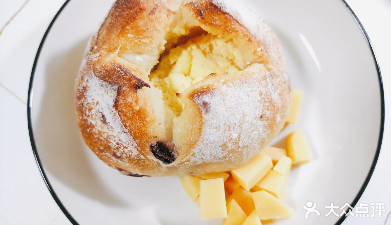 早上好，一顿面包餐就是活力来源